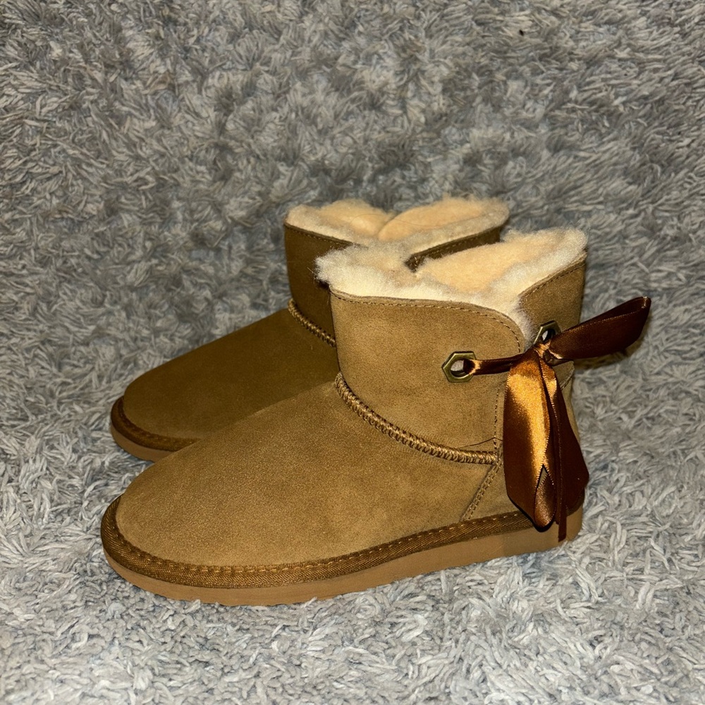 PAWZ by BearPaw brown ankle boots
